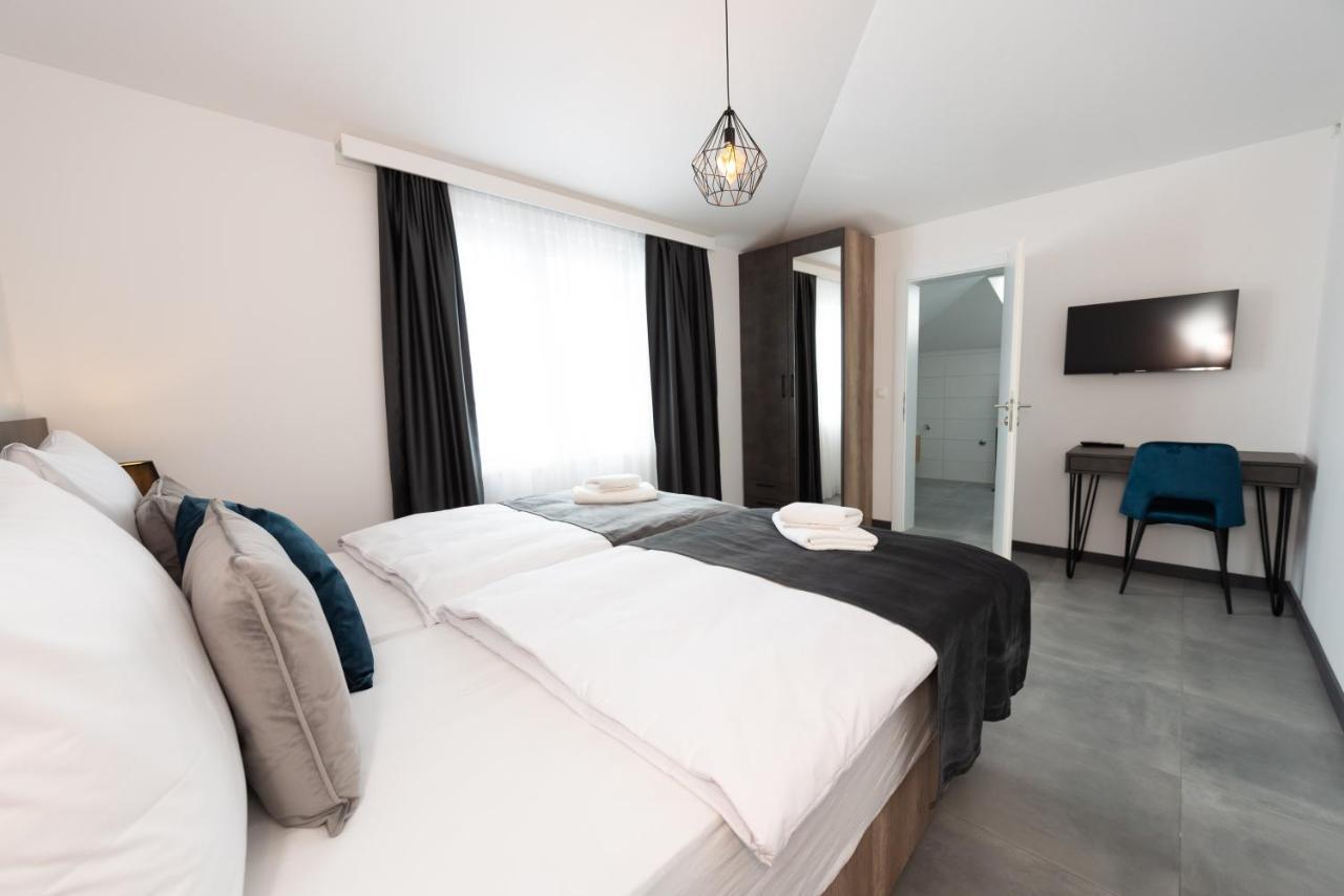 Kapov'S Rooms Kaštela Eksteriør bilde